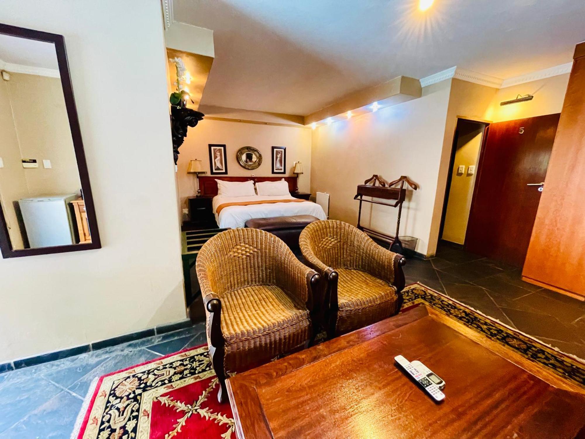 Pretoria Mansion Boutique Hotel Coral Tree Exterior photo