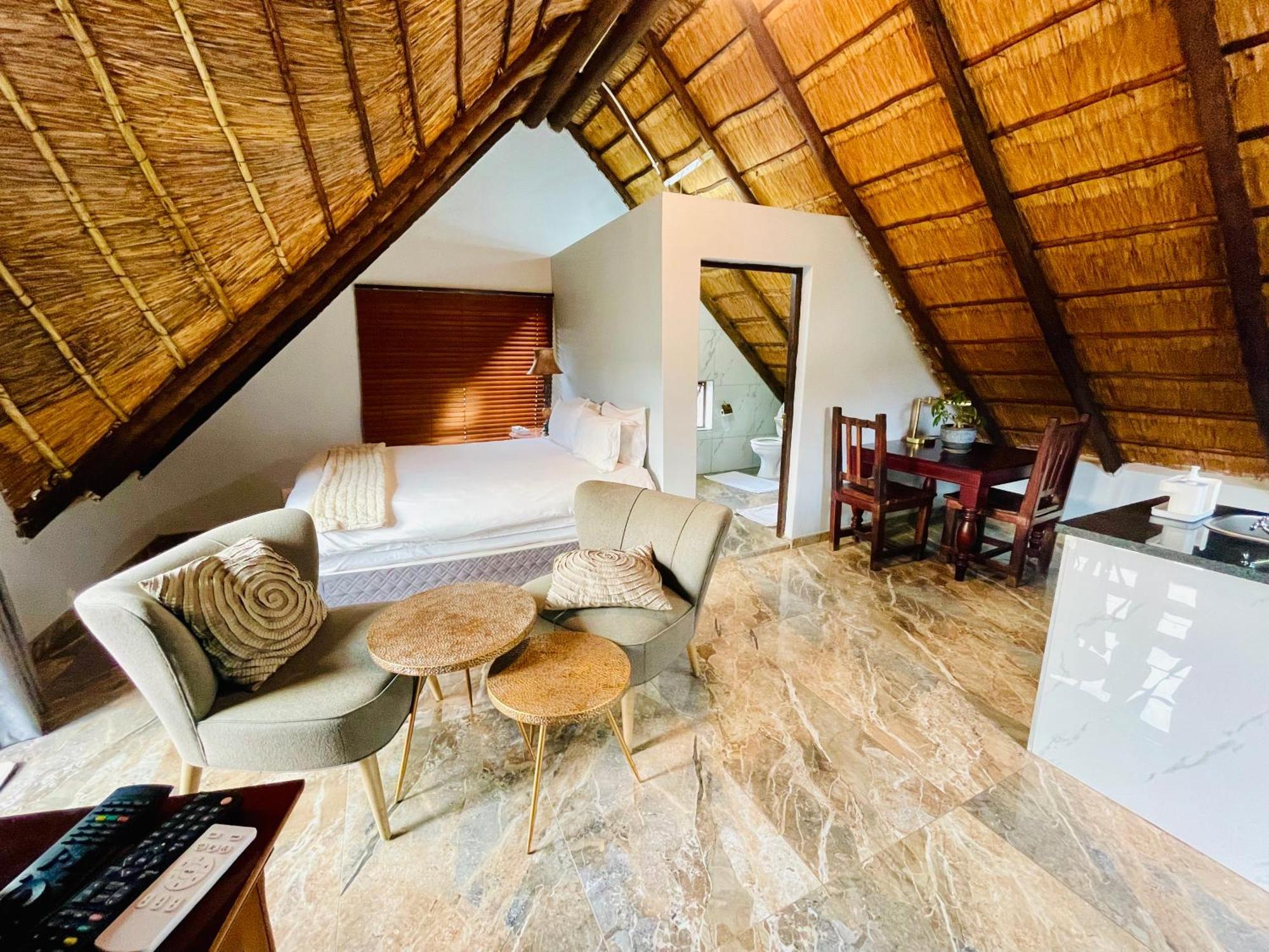 Pretoria Mansion Boutique Hotel Coral Tree Exterior photo