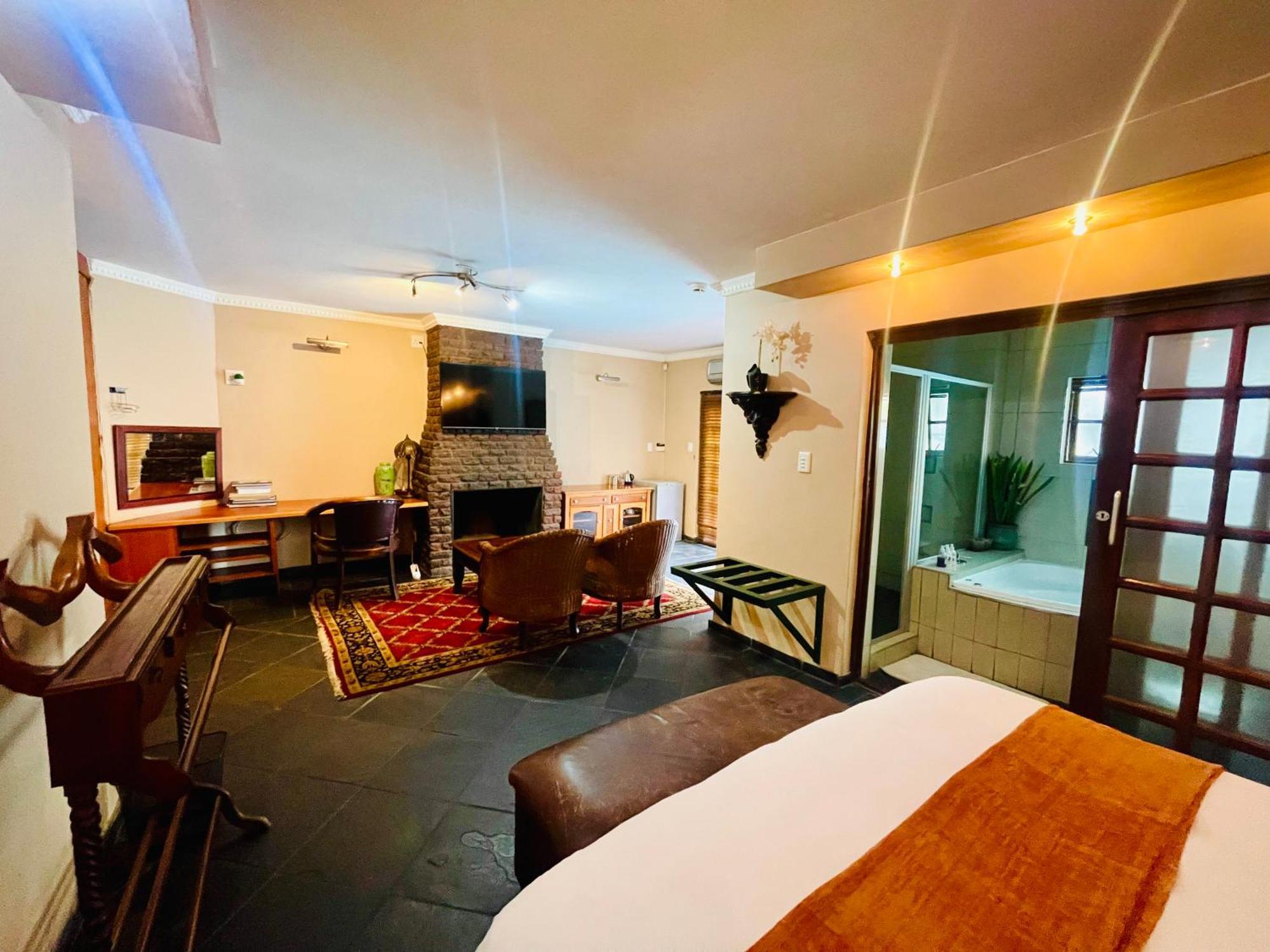 Pretoria Mansion Boutique Hotel Coral Tree Exterior photo